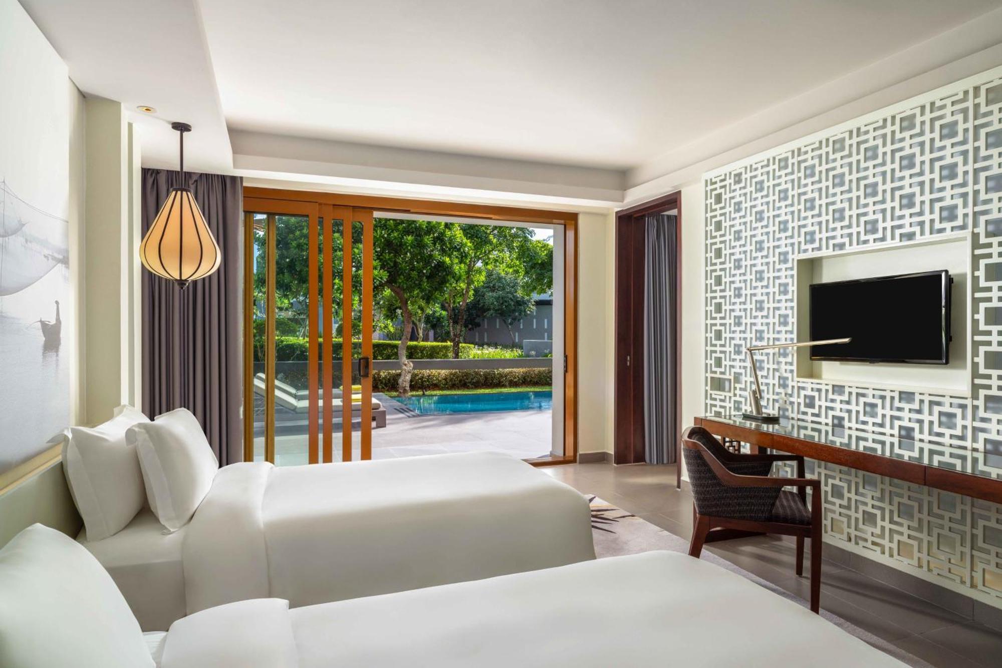 Resort Angsana 5*
